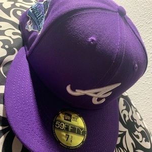 2 hats never worn bought at lids just selling to build my business